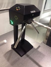 Automatisch Mechanisch Driepootturnstile Poort Verticaal Elektrisch Handtype gelijkstroom 12V